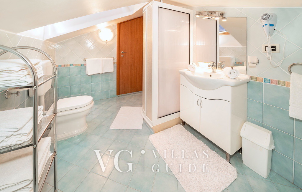 Villa Palace Clara Apartment 4 Island of Krk Kupaonica