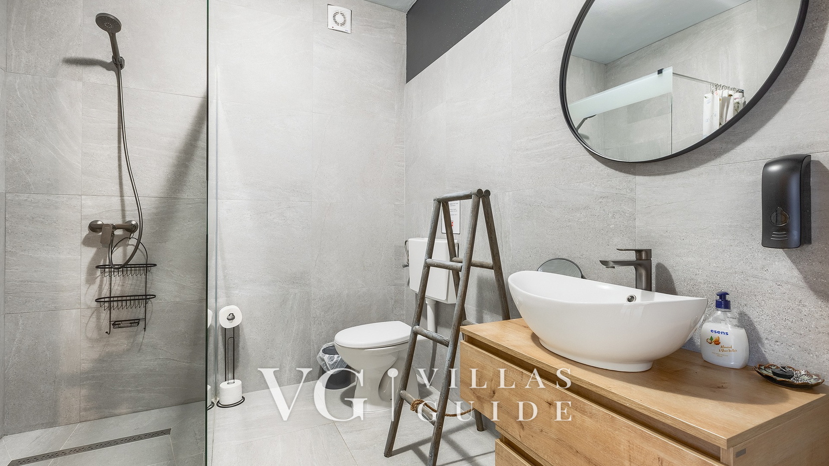 Casa Tonko Bathroom