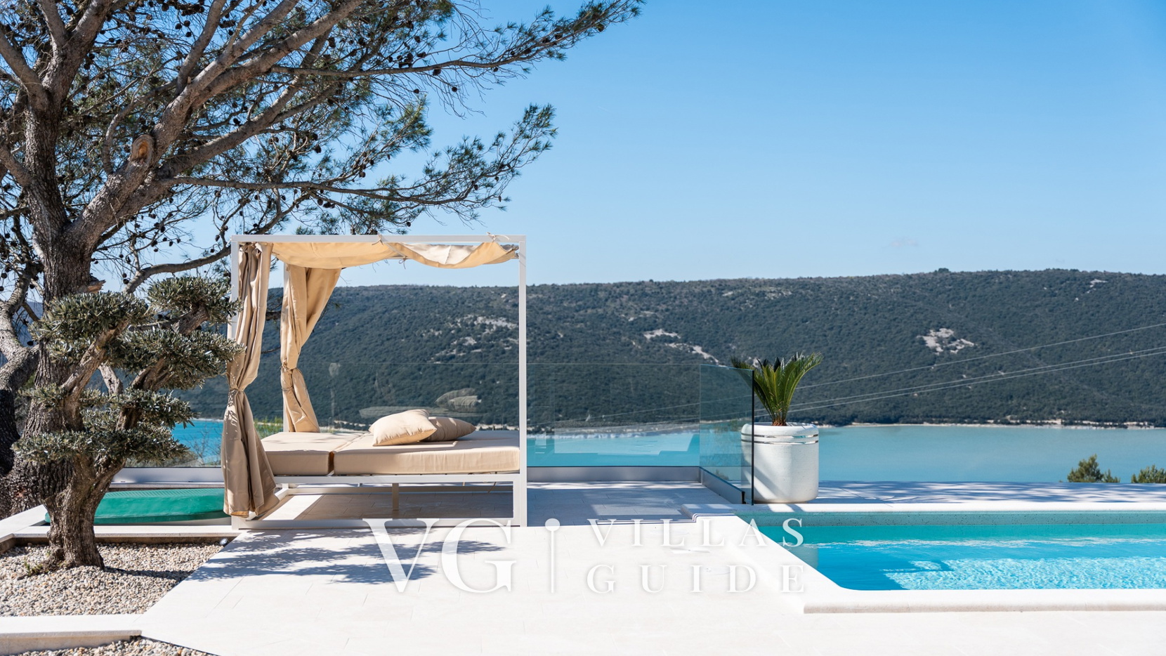 Vila Laguna Blu Pool