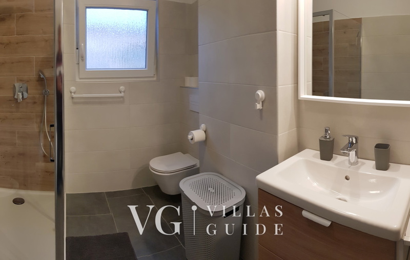 Apartment KaLea Pula Center Bathroom