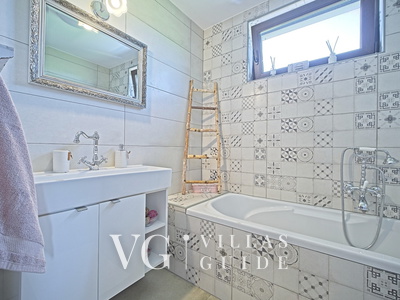 Villa Debelo Brdo Bathroom