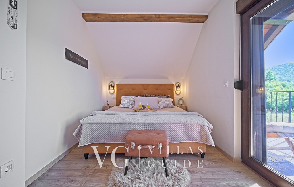 Villa Debelo Brdo Bedroom