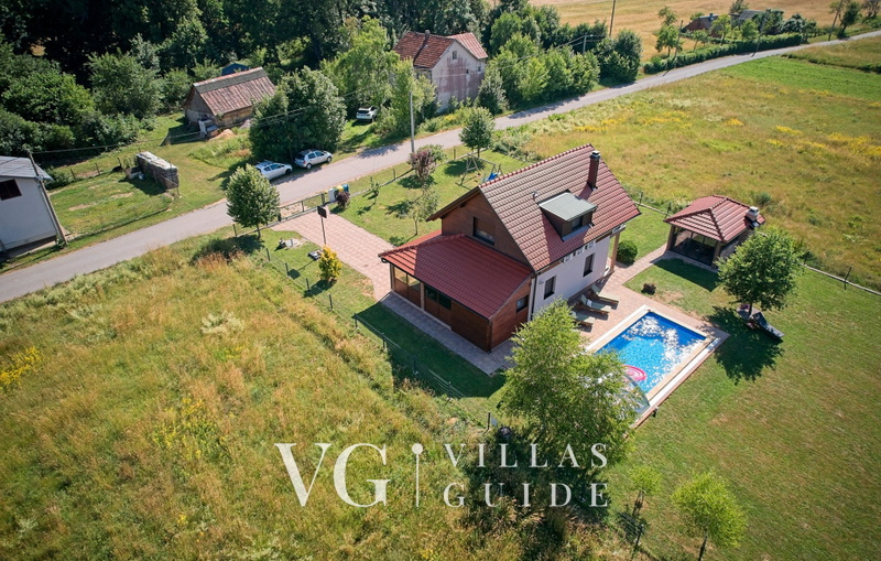 Villa Debelo Brdo Garden and property exterior