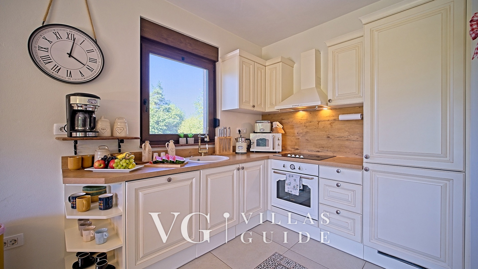 Villa Debelo Brdo Küche