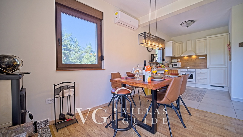 Villa Debelo Brdo Küche