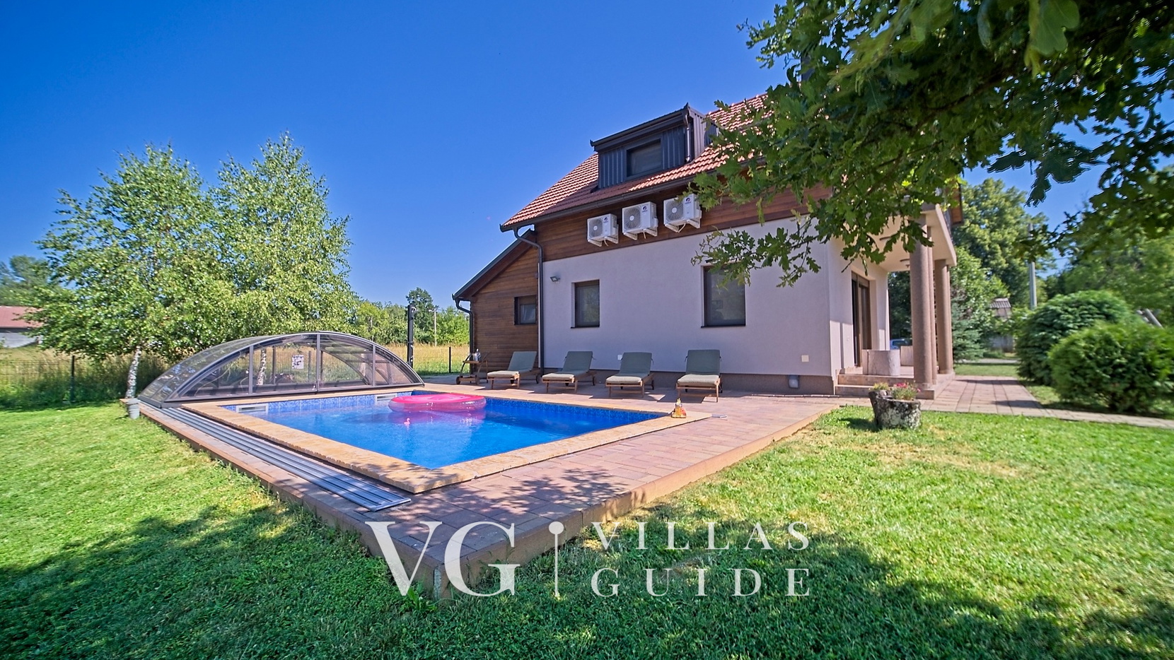 Villa Debelo Brdo Garten und Außenbereich