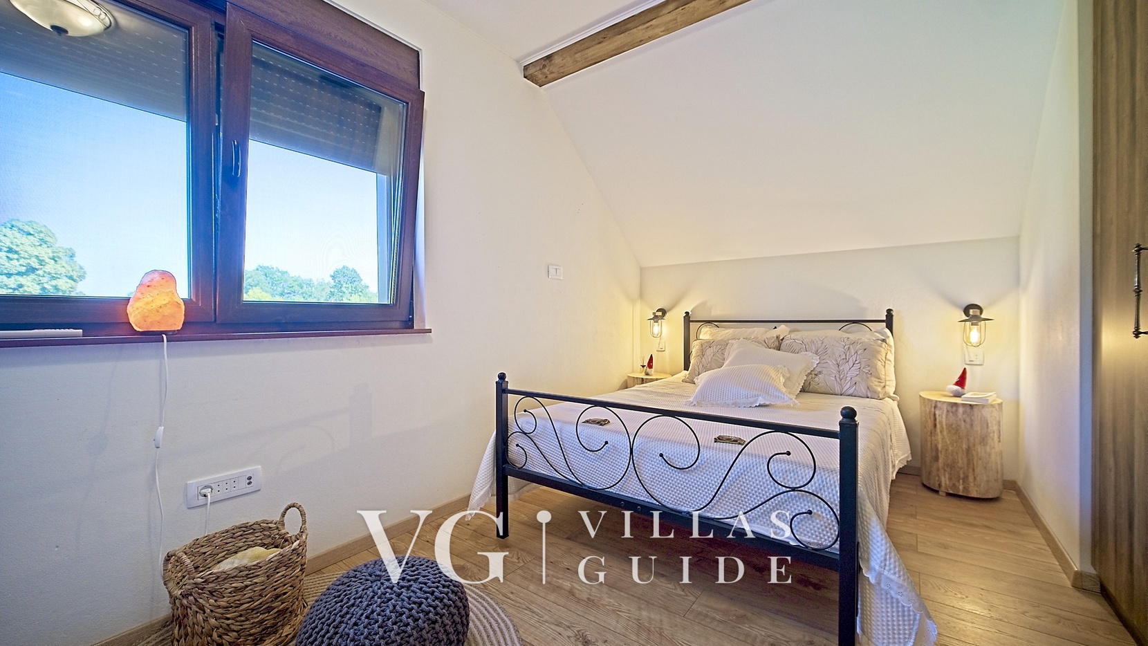 Villa Debelo Brdo Schlafzimmer