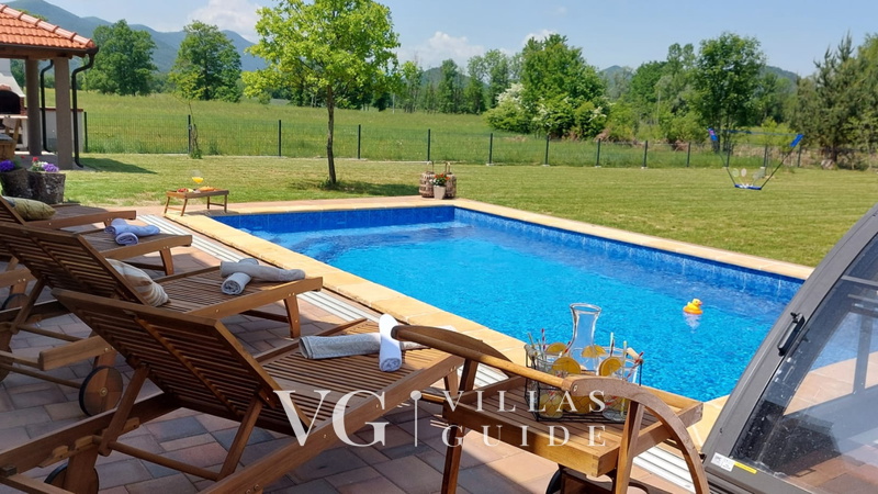 Villa Debelo Brdo Pool