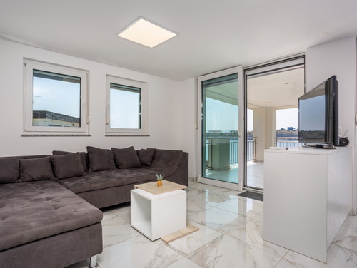 Villa Nada sea view&whirpool island Krk