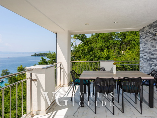 Villa Nada sea view&whirpool island Krk
