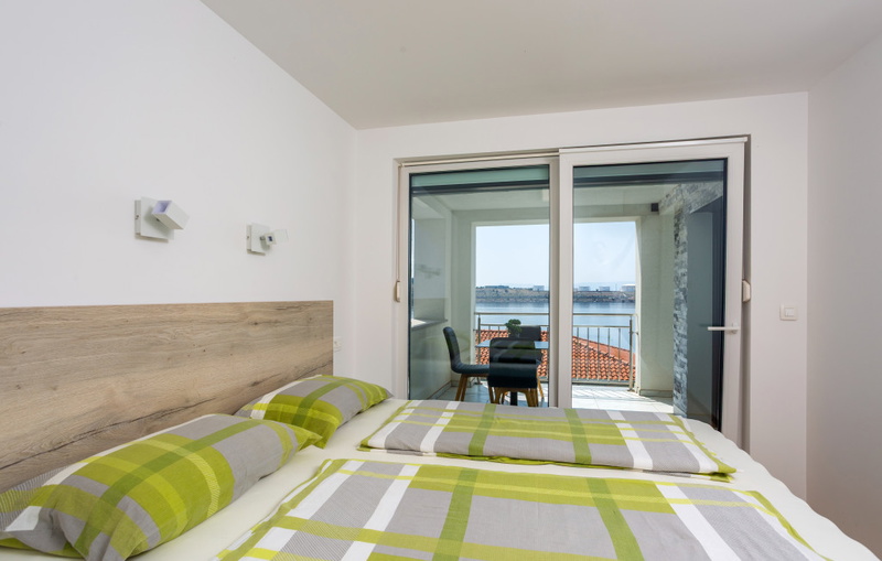 Villa Nada sea view&whirpool island Krk