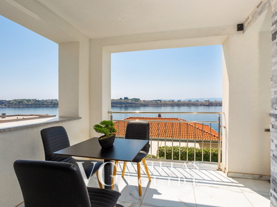 Villa Nada sea view&whirpool island Krk