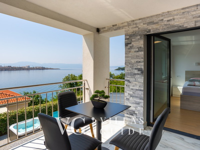 Villa Nada sea view&whirpool island Krk