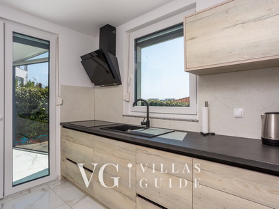 Villa Nada sea view&whirpool island Krk Cucina