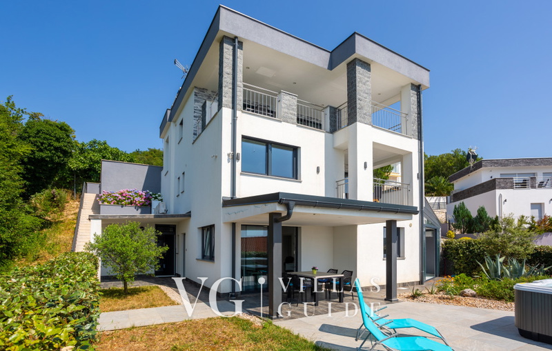 Villa Nada sea view&whirpool island Krk Dvorište i vanjski dio objekta