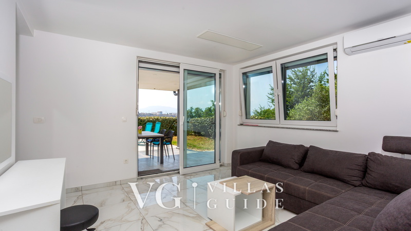 Villa Nada sea view&whirpool island Krk Dnevni boravak