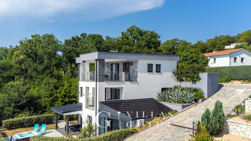 Villa Nada sea view&whirpool island Krk