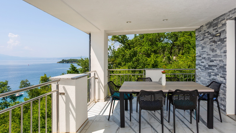 Villa Nada sea view&whirpool island Krk