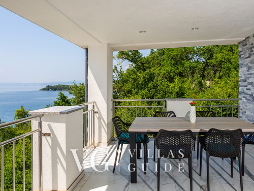 Villa Nada sea view&whirpool island Krk