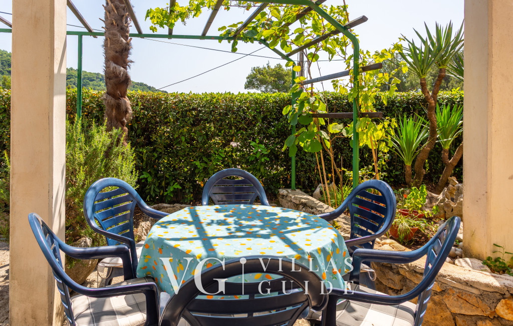 Apartman Draga Garten und Außenbereich