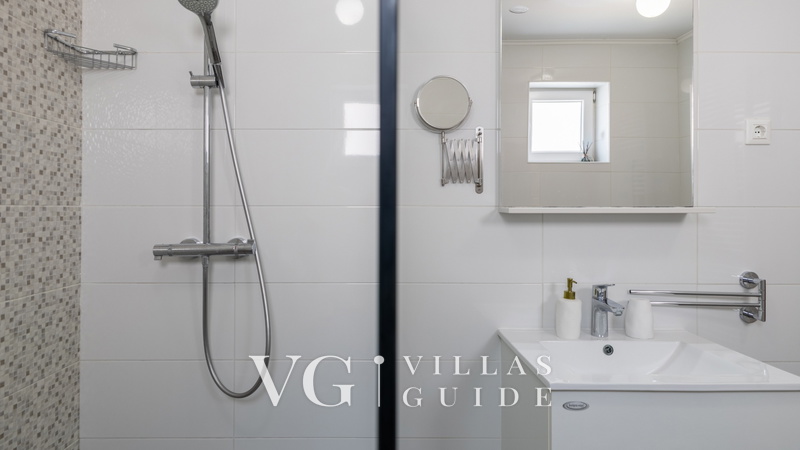 Villa Gigi Bathroom