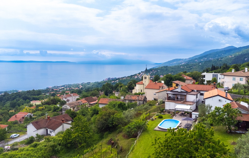 Apartment Daša with pool