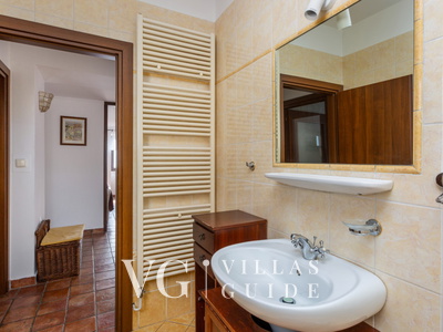 Apartment Daša with pool Bathroom