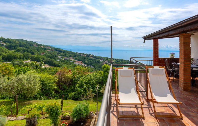 Apartment Daša with pool