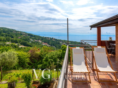 Apartment Daša with pool Garden and property exterior