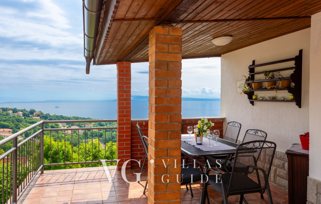 Apartment Daša with pool Garden and property exterior