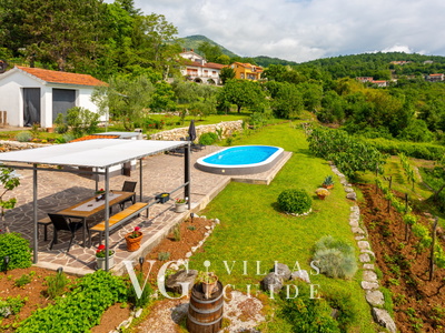 Apartment Daša with pool Garden and property exterior