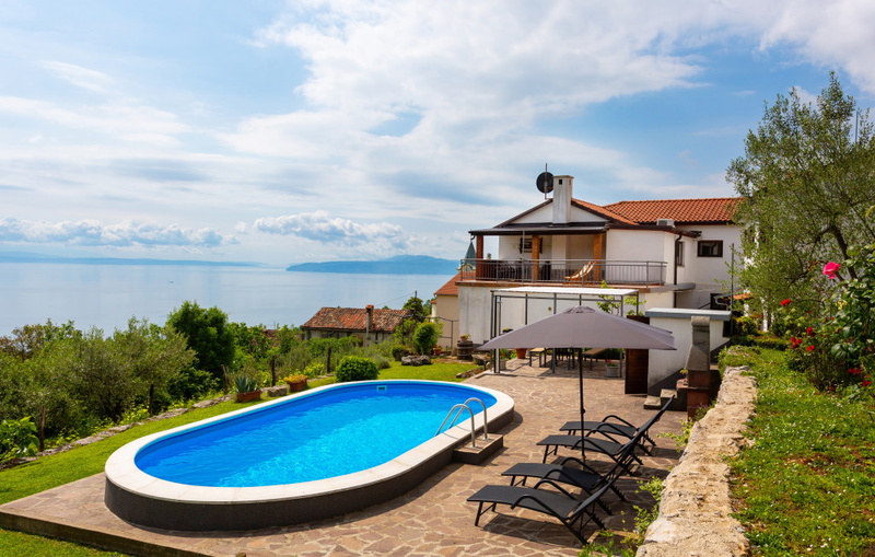 Apartment Daša with pool