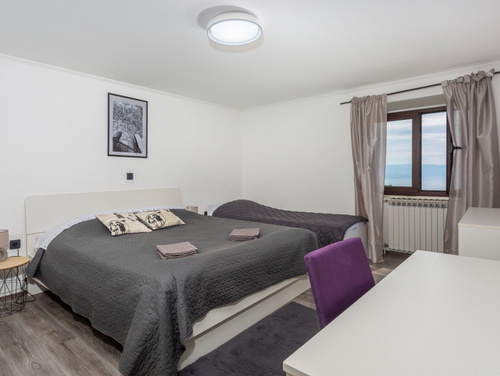 Apartment Daša with pool