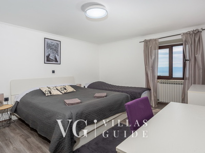 Apartment Daša with pool