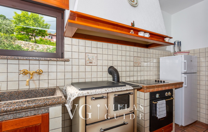 Apartment Daša with pool Cucina