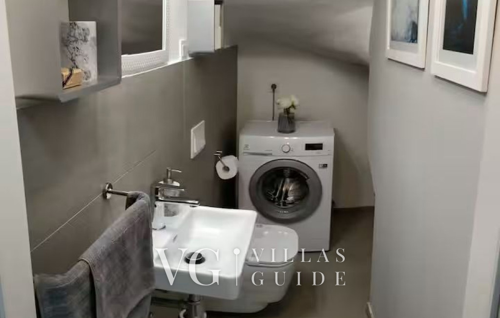 Villa Bohemia Guest toilet