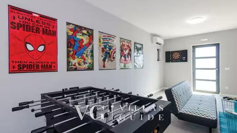 Villa Bohemia Additional content