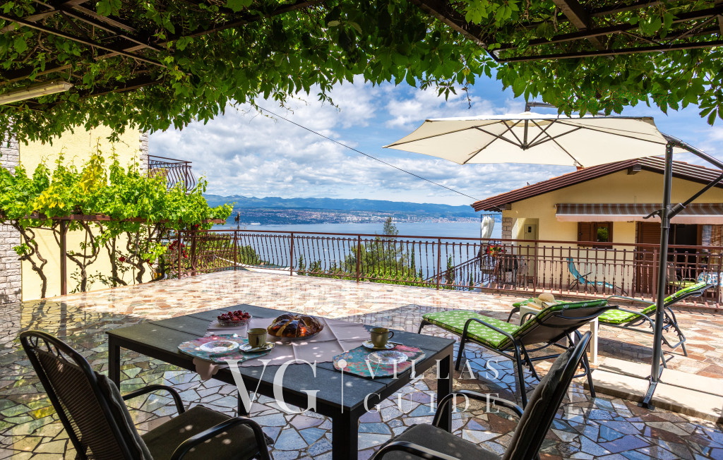 Apartment Milena 3 Opatija Lovran Garden and property exterior