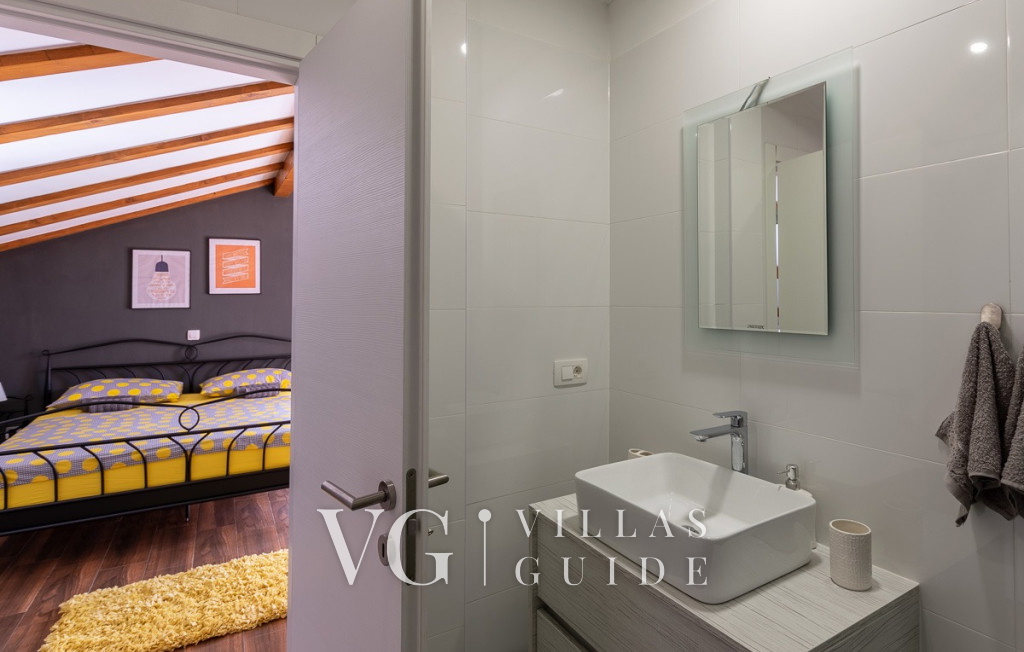 Villa MiaMare Bathroom