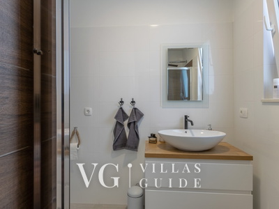 Villa MiaMare Bathroom