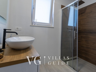 Villa MiaMare Bathroom
