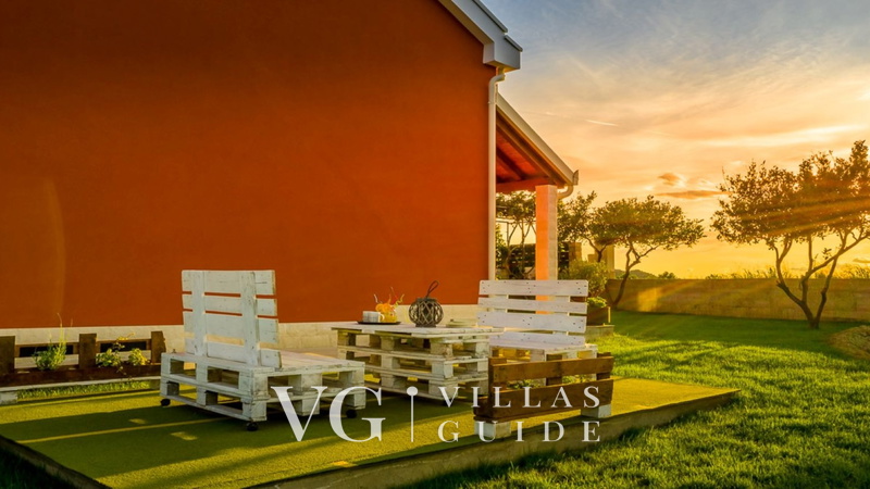 Villa MiaMare Garden and property exterior