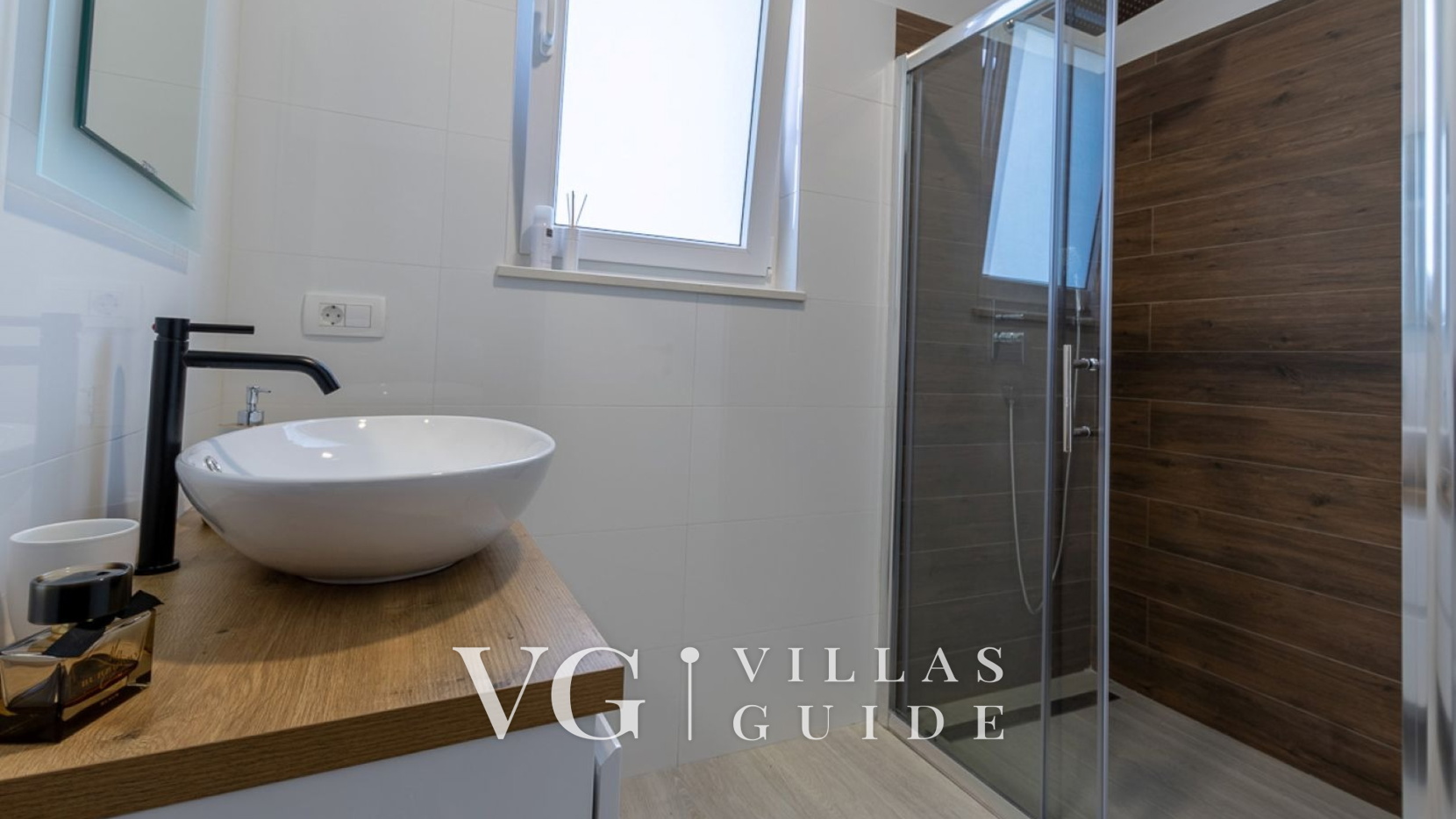 Villa MiaMare Bathroom
