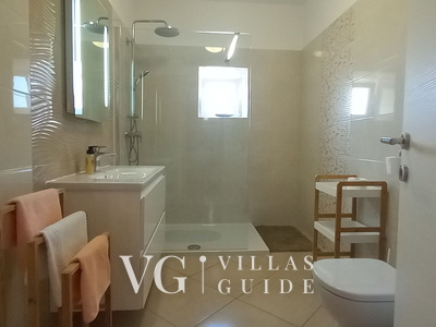 Villa Takale Bathroom