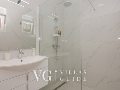 Villa Neda 5*** Makarska-Glavina Donja Bathroom