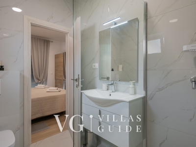 Villa Neda 5*** Makarska-Glavina Donja Bathroom