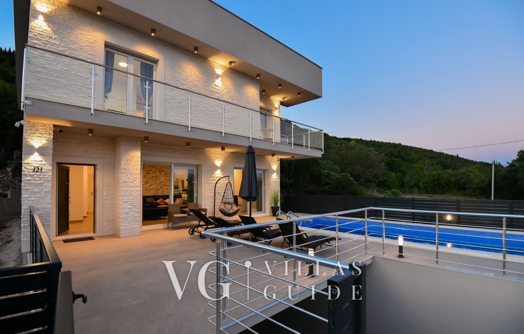 Villa Neda 5*** Makarska-Glavina Donja