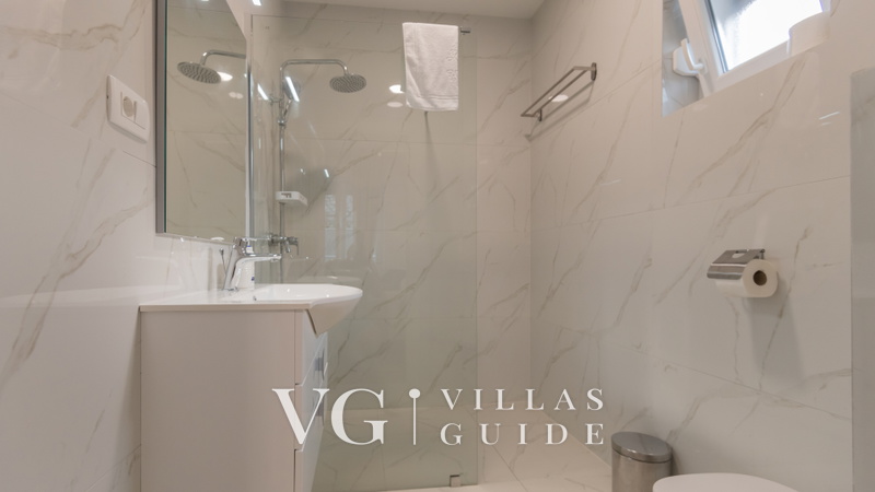 Villa Neda 5* Makarska-Glavina Donja Kupaonica