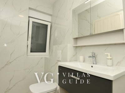 Villa Neda 5*** Makarska-Glavina Donja Badezimmer
