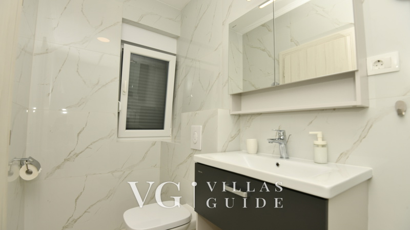 Villa Neda 5*** Makarska-Glavina Donja Bathroom